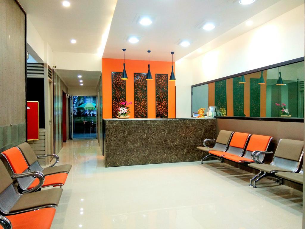 Hotel Raviraj Pune Ngoại thất bức ảnh