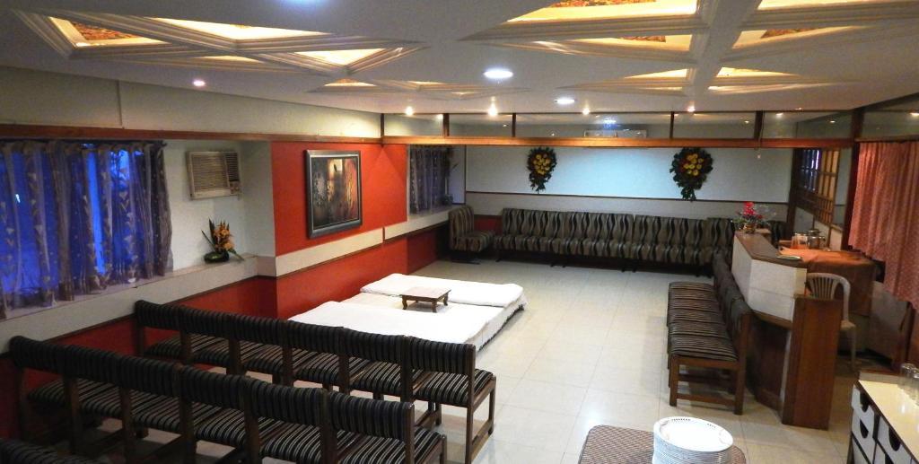 Hotel Raviraj Pune Ngoại thất bức ảnh