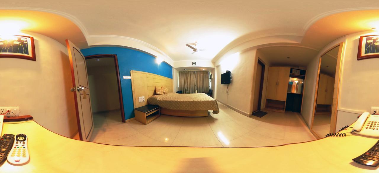 Hotel Raviraj Pune Ngoại thất bức ảnh