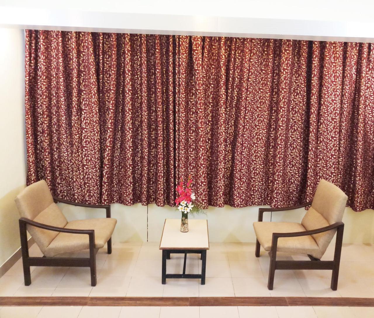 Hotel Raviraj Pune Ngoại thất bức ảnh